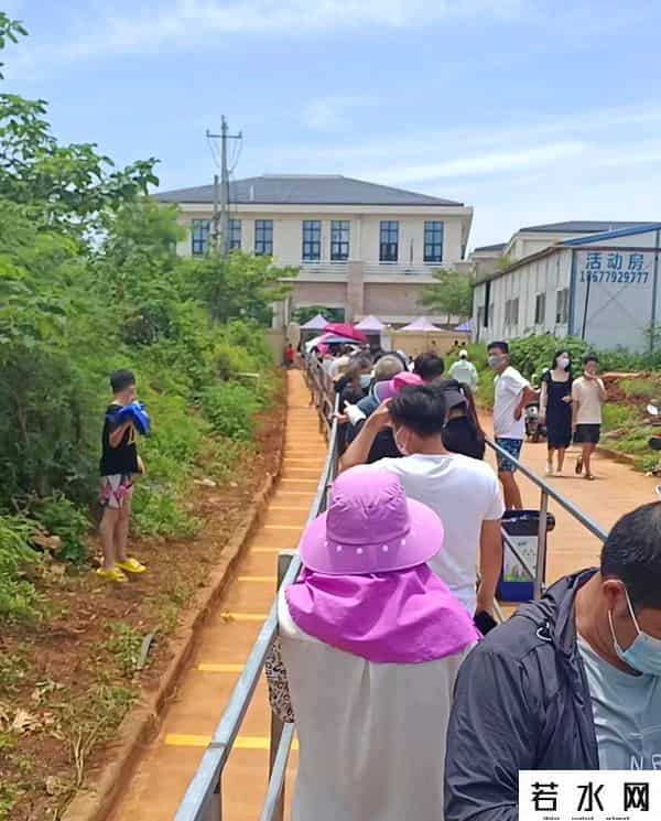 滞留涠洲岛游客-漂了2小时