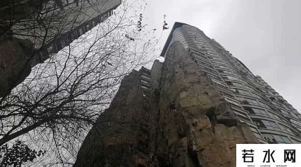 居民楼假山包裹