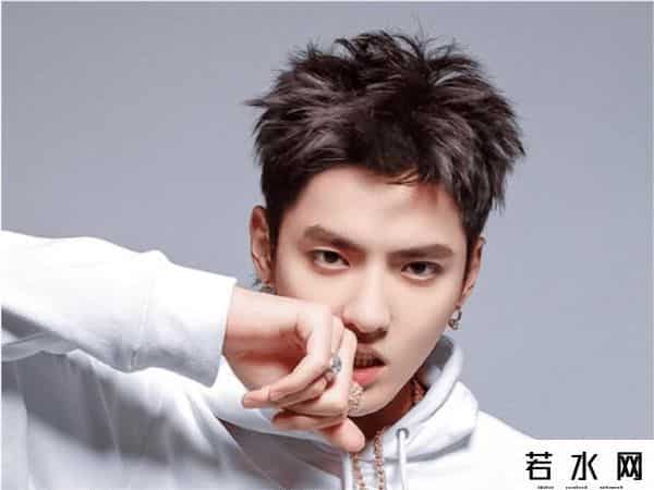 吴亦凡晒大碗宽面