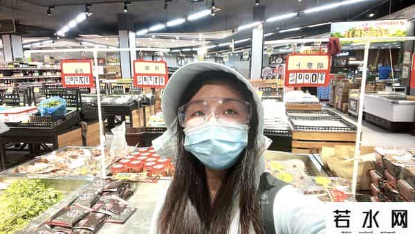 居家隔离时上海居民在干嘛