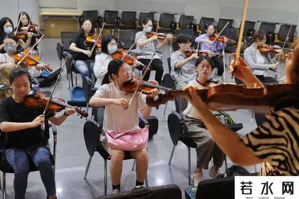 普拉提课程一般多少钱