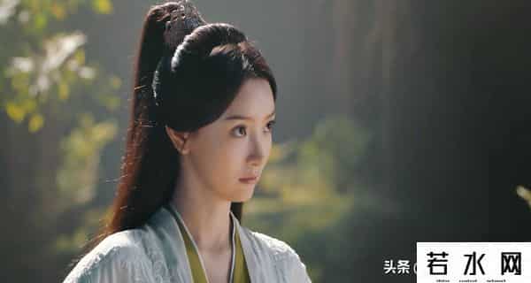 美女曝光全身的图片