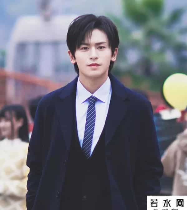 张哲瀚自曝艺考前和妈妈去见主考官