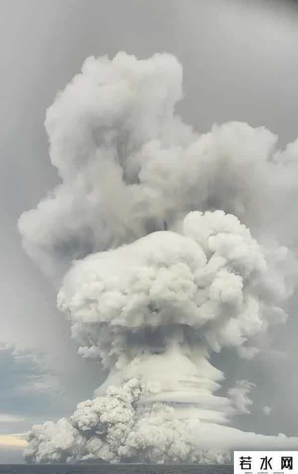 汤加火山爆发威力约千颗原子弹