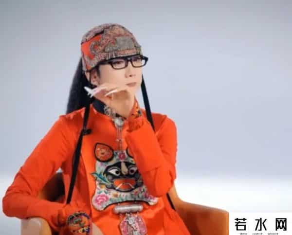 杨丽萍谈解散云南映象团队