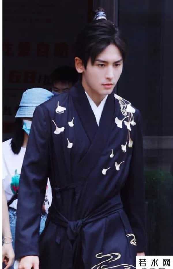 山东卫视删除张哲瀚琅琊榜戏份
