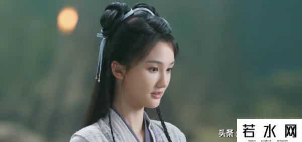 美女曝光全身的图片