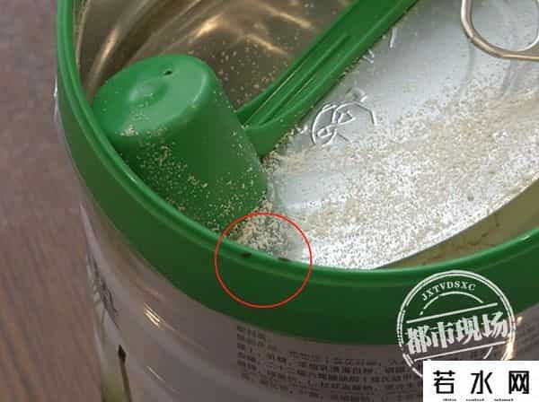 奶粉里吃出活虫
