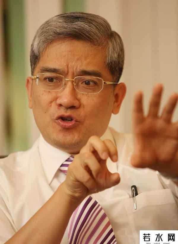 郎咸平六任妻子