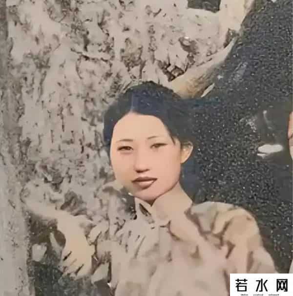 大胸年轻的搜子4