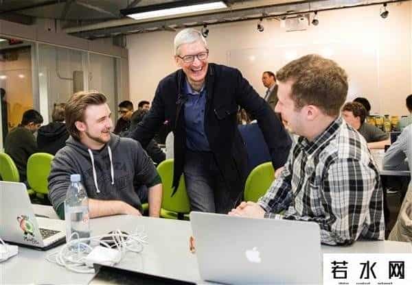 库克年终奖获1.25亿美元