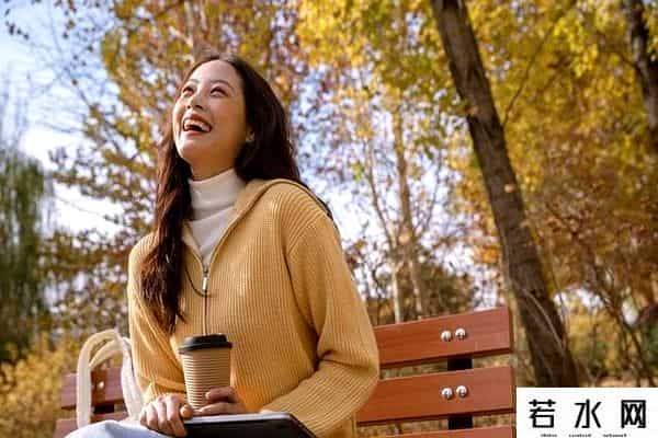 温柔在左边体贴在右边