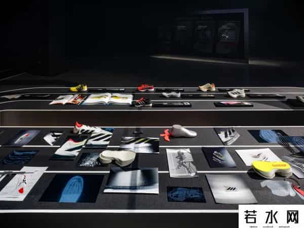 阿迪达斯ADIZERO PRO