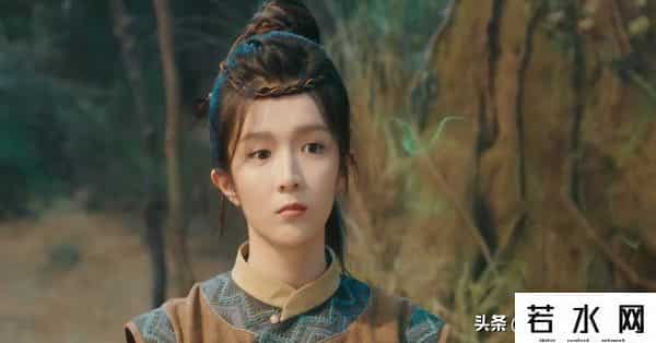 美女曝光全身的图片