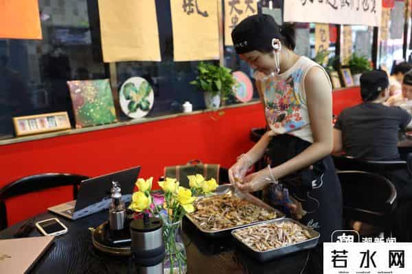 四个被优化的大厂人卖起了包子