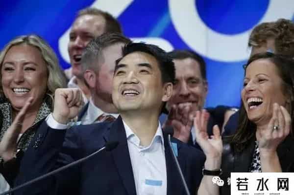 Zoom市值蒸发58亿