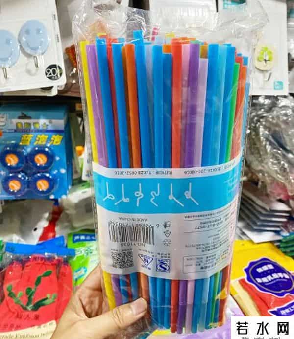 塑料吸管年底将禁用