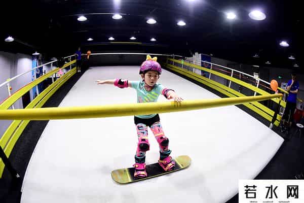 室内滑雪机一台多少钱