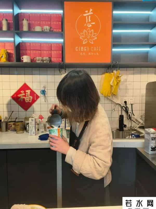 为什么年轻人爱上寺庙咖啡