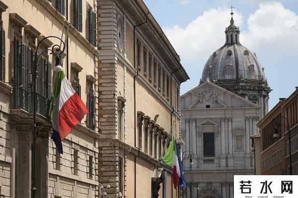 西尔维奥 贝卢斯科尼