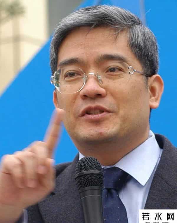 郎咸平六任妻子