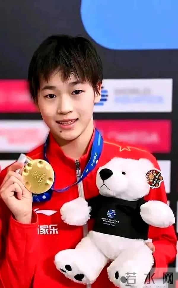 义乌老板24小时加班做乌龟