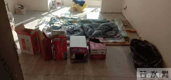 西安装修工人被困毛坯房21天