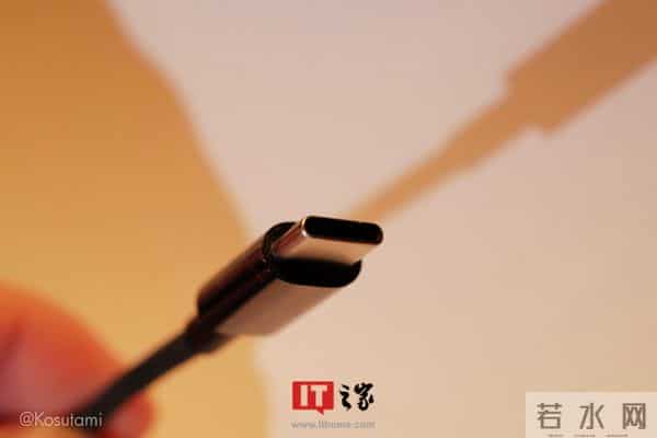 苹果15系列数据线照片曝光