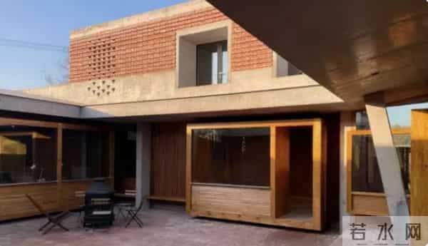 “护肝打卡群”一天吃27片营养素