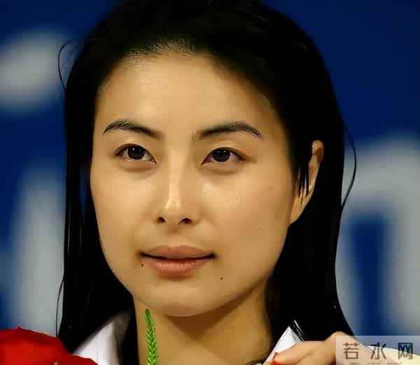 霍启刚-别以过来人身份局限年轻人