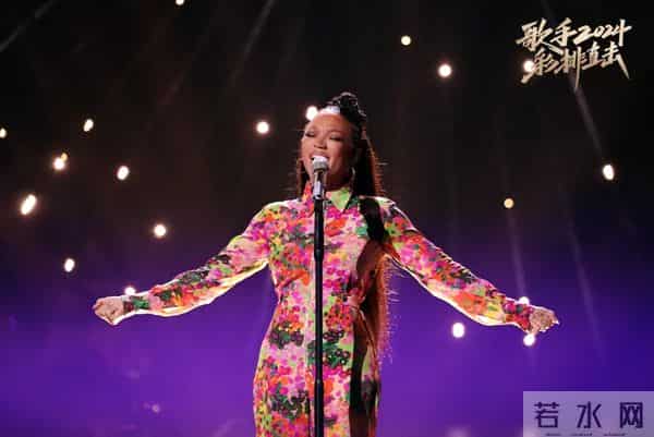 那英自曝因歌手直播崩溃