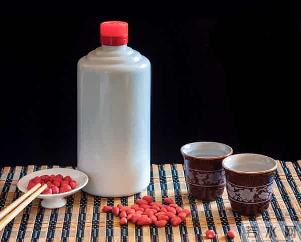 年薪百万贩卖假茅台