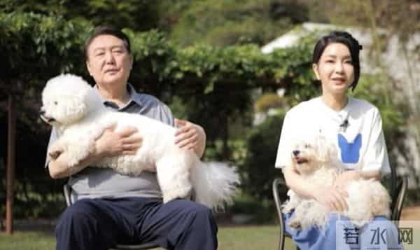 韩议员组团喝养殖池海水