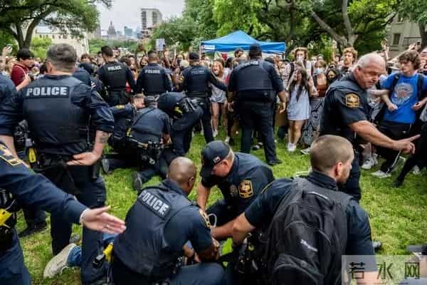 美国去死宣传册疯传美高校