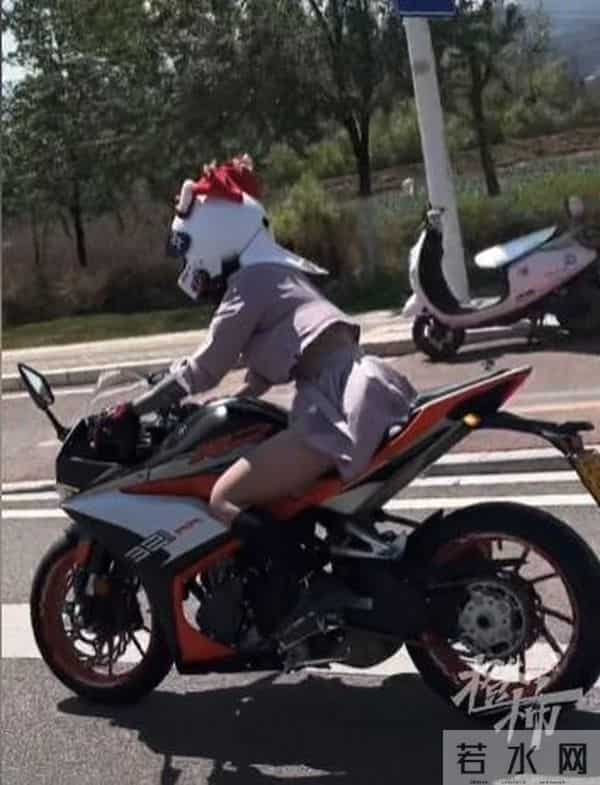 00后网红马若松遇车祸身亡监控曝光