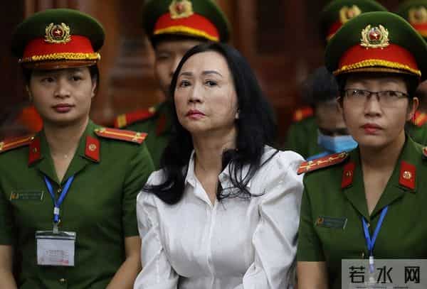 越南最牛股市崩了