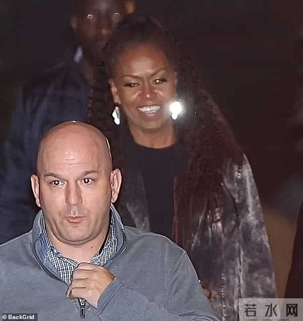 奥巴马夫人简历