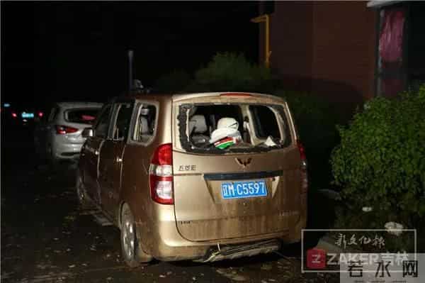 辽宁突发龙卷风 事发地在居民区附近