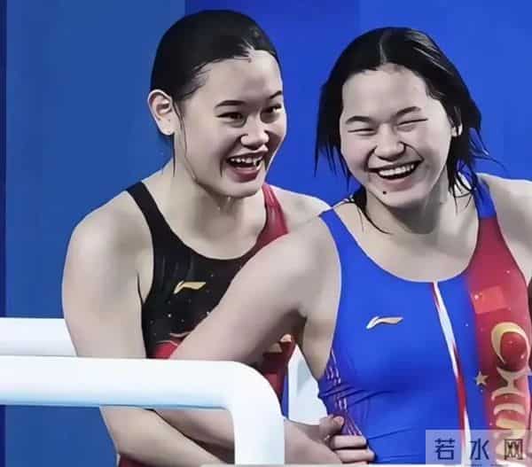 失去双臂的她靠欢呼表达激动