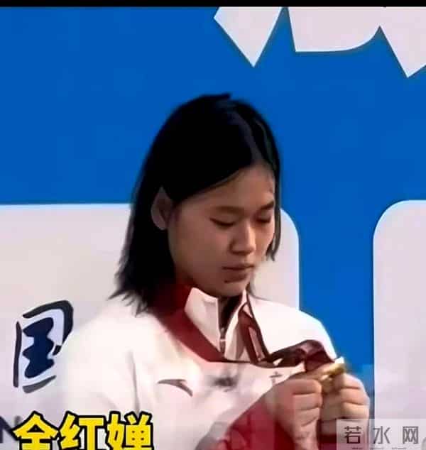 义乌老板24小时加班做乌龟