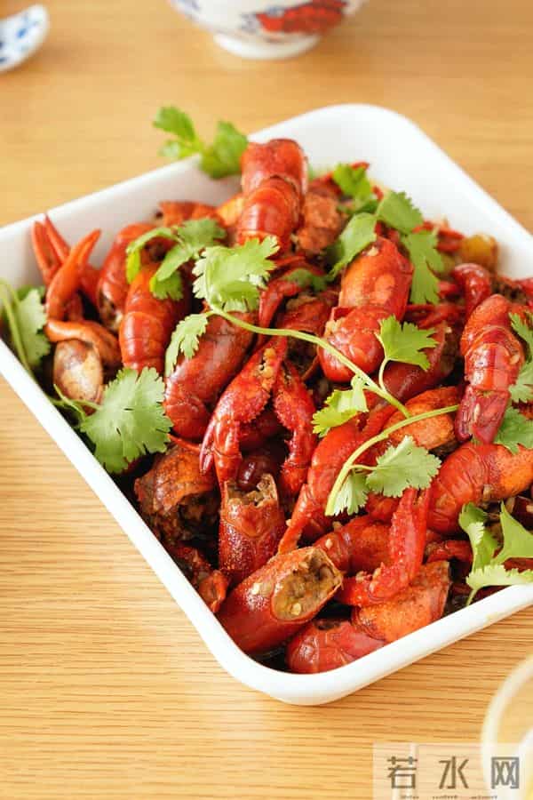 小龙虾很脏是误解