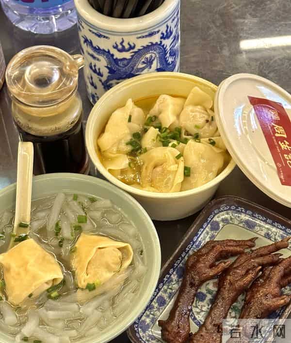 大学生赚1万多奖自己中国游