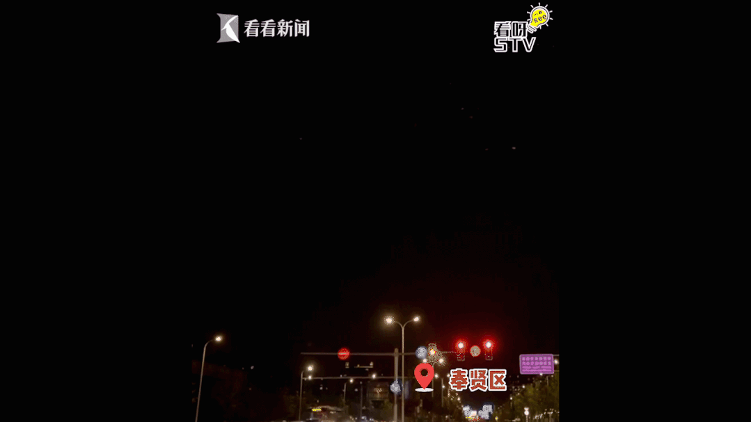 江苏大风吹飞机转圈