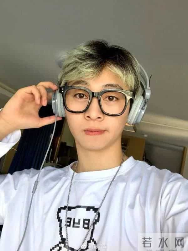 警方通报摄影师失联