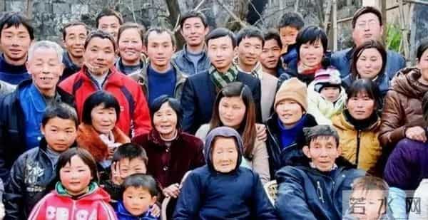 据说每个城市都来了1亿人