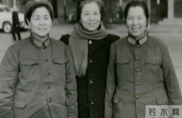 3个亲姐妹嫁给同一单位3名军官