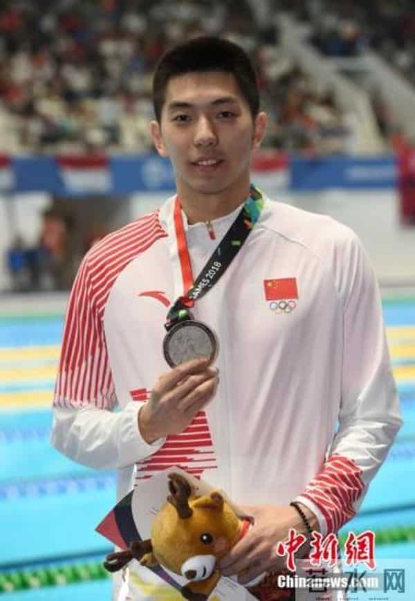 闫子贝男子100米蛙泳无缘奖牌