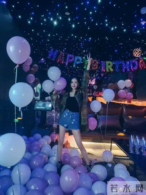 杨幂为刘恺威庆生