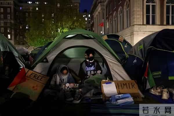 美国去死宣传册疯传美高校