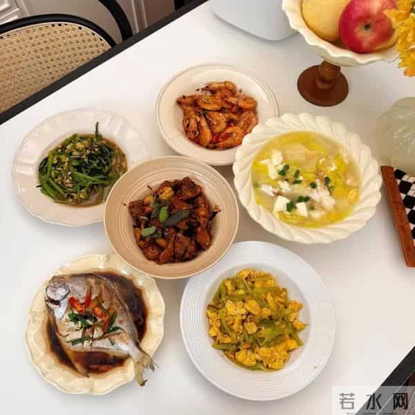 女子独居农村月入1千称很快乐